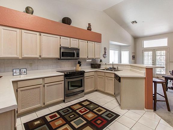 2nd image of 1221 E Manor Dr