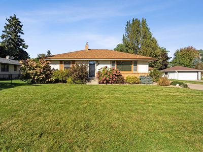 1205 Autumn St, Roseville, MN, 55113