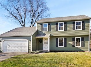 1312 Lancaster Ave, Saint Charles, IL