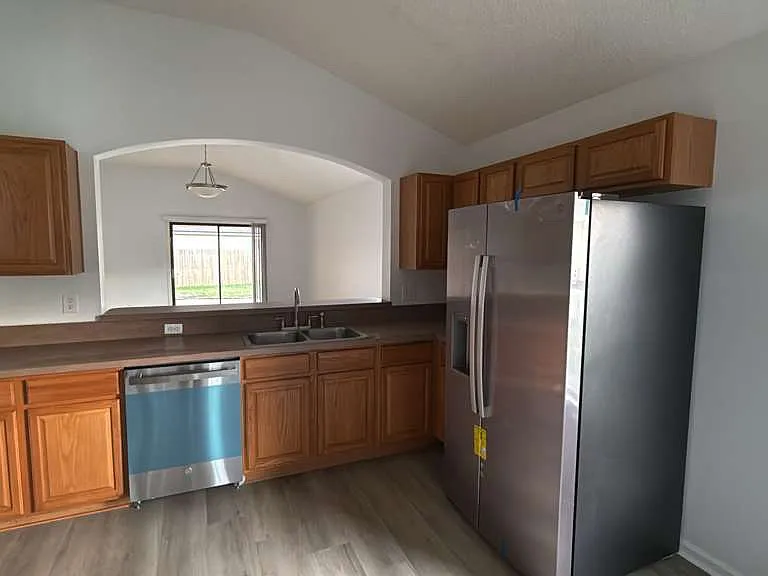 2755 Crumplehorn Ln — Photo 7