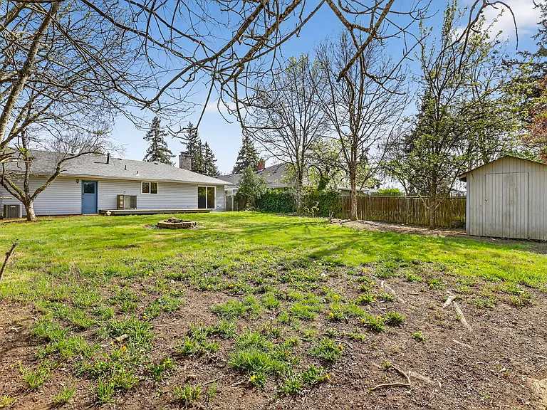 640 Stonehill Dr — Photo 40