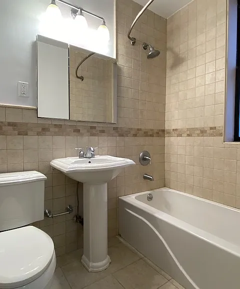 501 W 110th St #2G — Photo 11