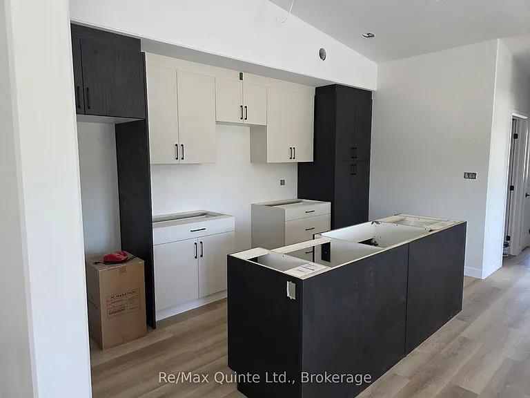 5 Sienna Ave #D — Photo 4