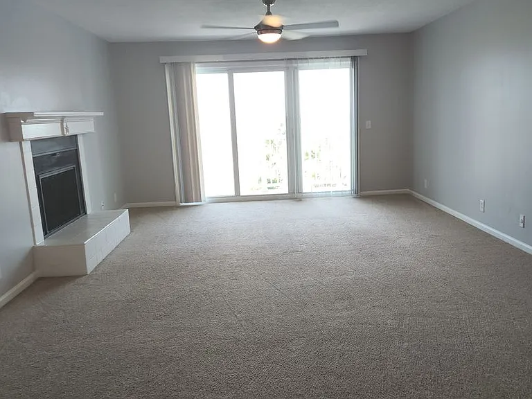 3200 S Fletcher Ave #D2 — Photo 9