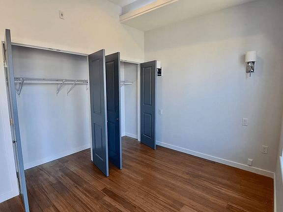 4th image of 1402 N Franklin St #1