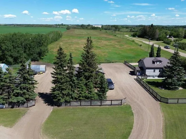 5107 W 45th St, Alix, AB T0C 0B0