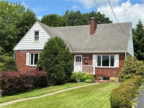 415 W Hemlock Ave, Kane, PA 16735