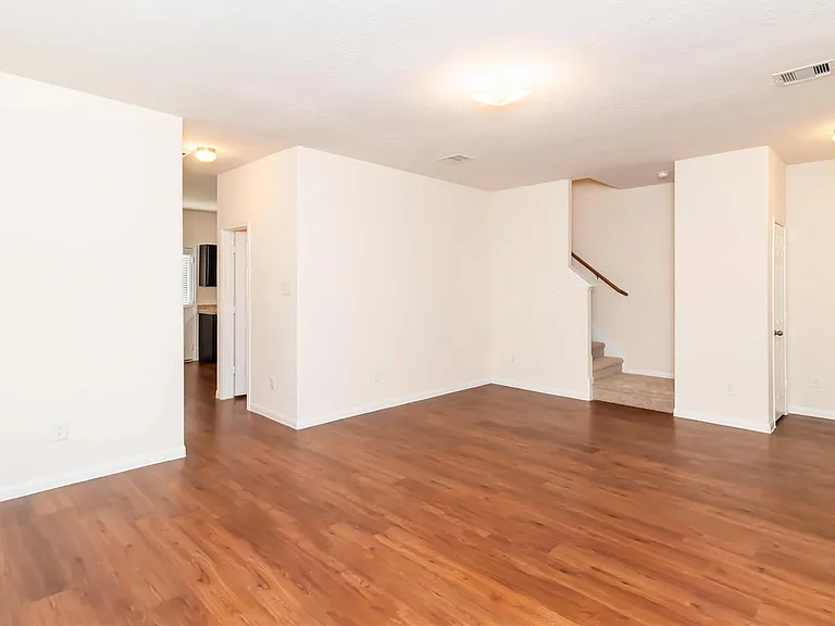 6254 Brenwood Cir — Photo 7