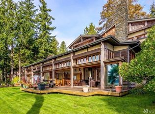 16223 Reitan Rd NE, Bainbridge Island, WA 98110