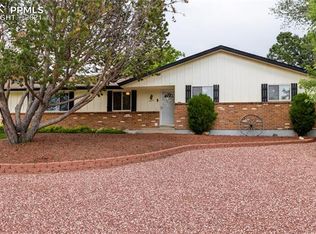 4515 Ridgeglen Rd, Colorado Springs, CO 80918