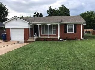 1601 Oxford Way, Village, OK 73120