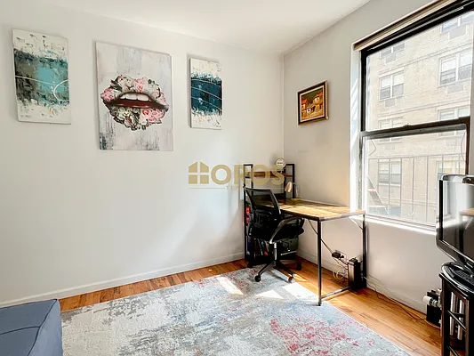Rented by City Connections Realty | media 9
