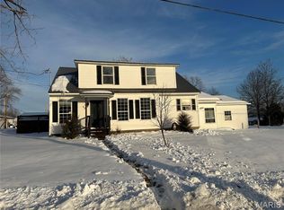 404 S Vine St, Sparta, IL 62286