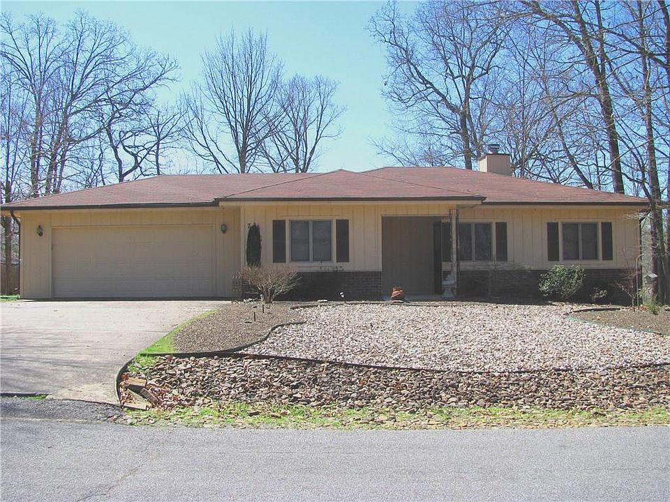1st image of 7 Sandwick Dr