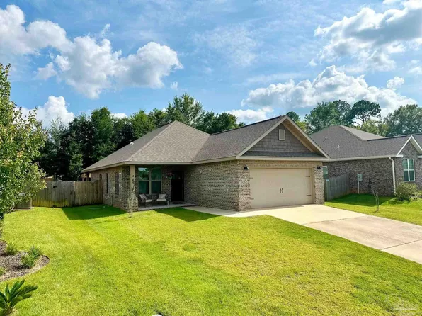 445 Pemberton Ln, Cantonment, FL 32533