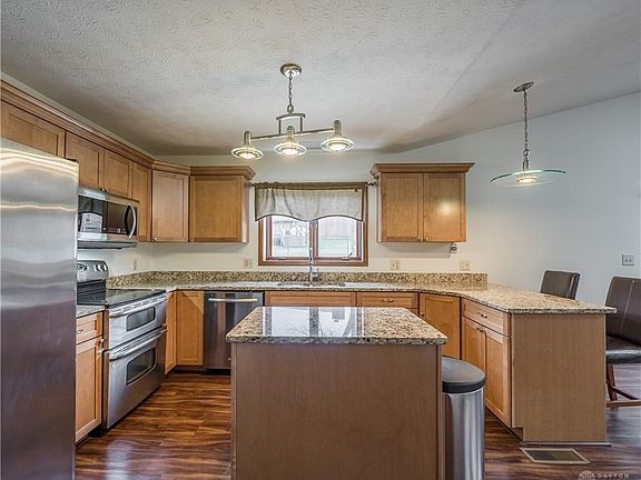 5th image of 5057 Pebble Brook Dr