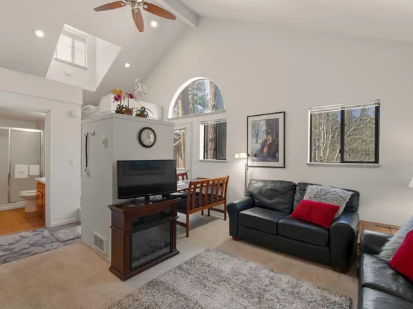 56856 Enterprise Dr #G1, Sunriver, OR 97707