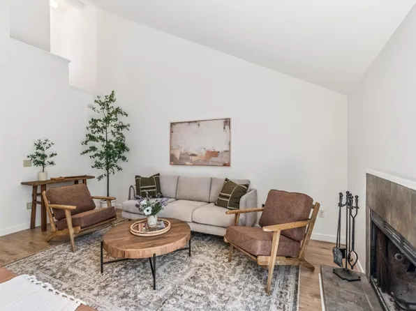 230 Courtyards E, Windsor, CA 95492