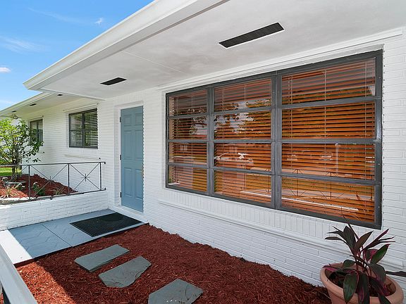 3rd image of 11020 NW 15th St