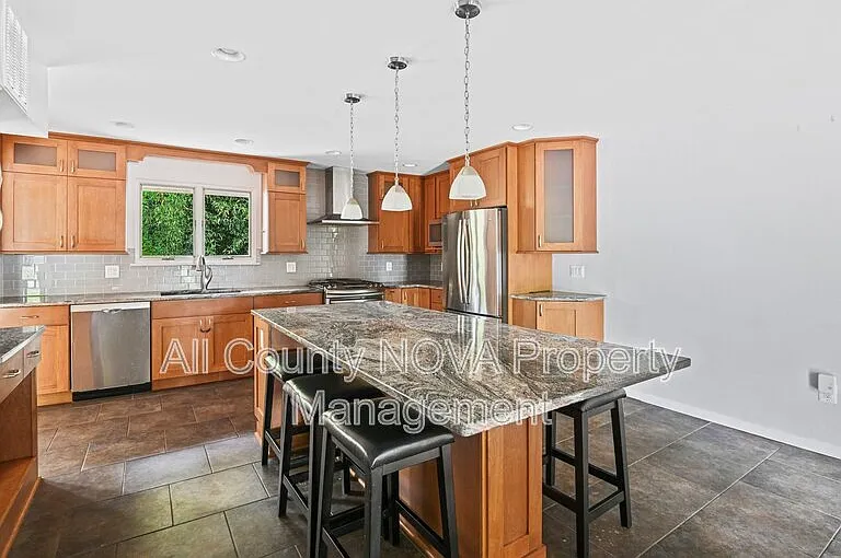 8108 Timber Valley Ct — Photo 24