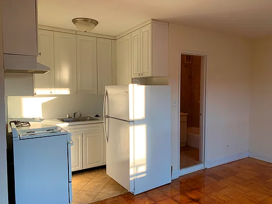 Rented by Corcoran | media 7