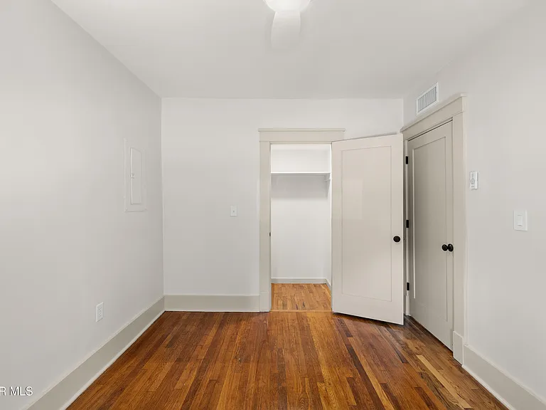 914 W Yandell Dr #1B — Photo 16