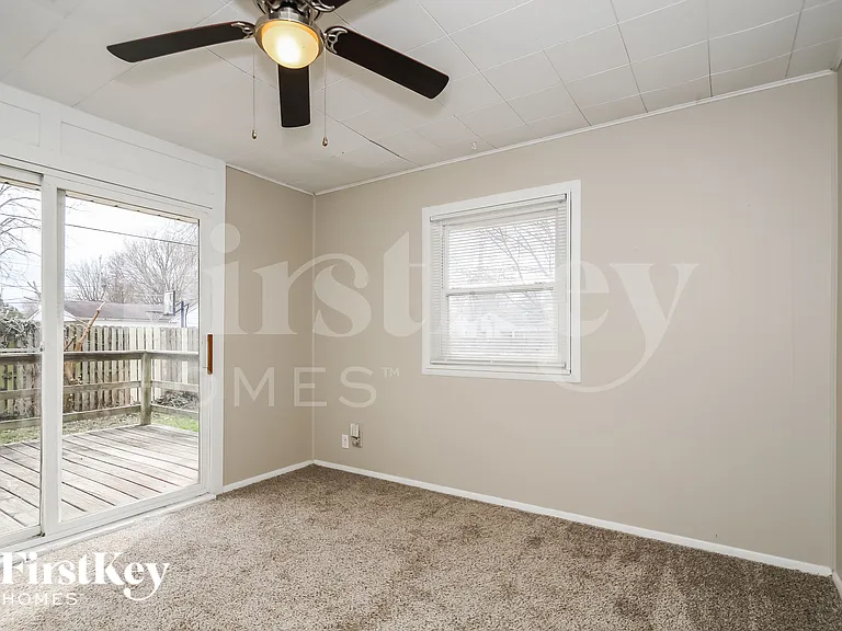 4742 Normal Ave — Photo 8