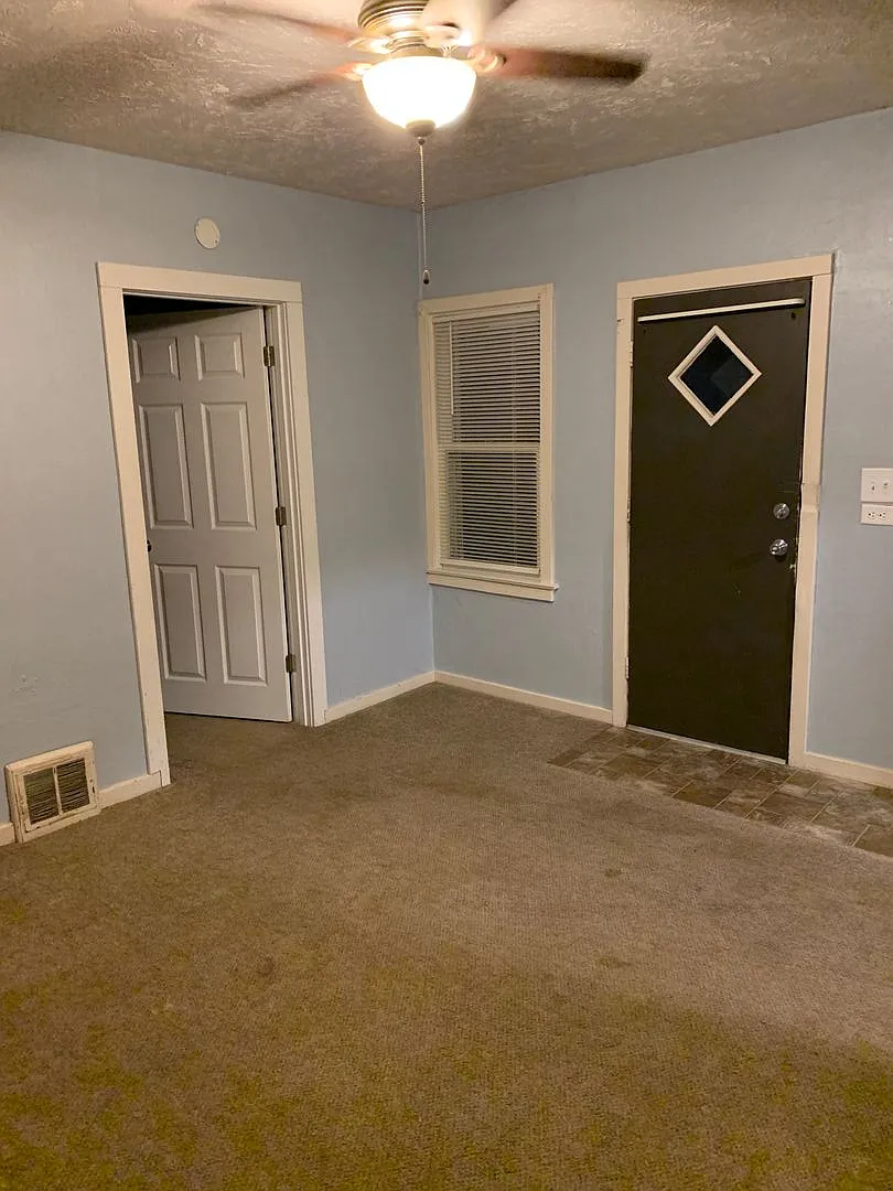 Tired of apartment living? This 1 Bedroom, 1 Bath House is for you! — Photo 3