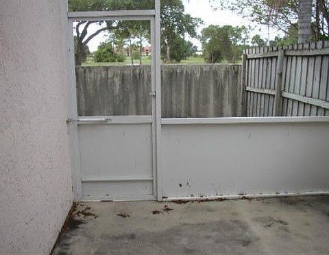 2nd image of 4391 Leicester Ct