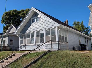 1944 S 11th St, Omaha, NE 68108