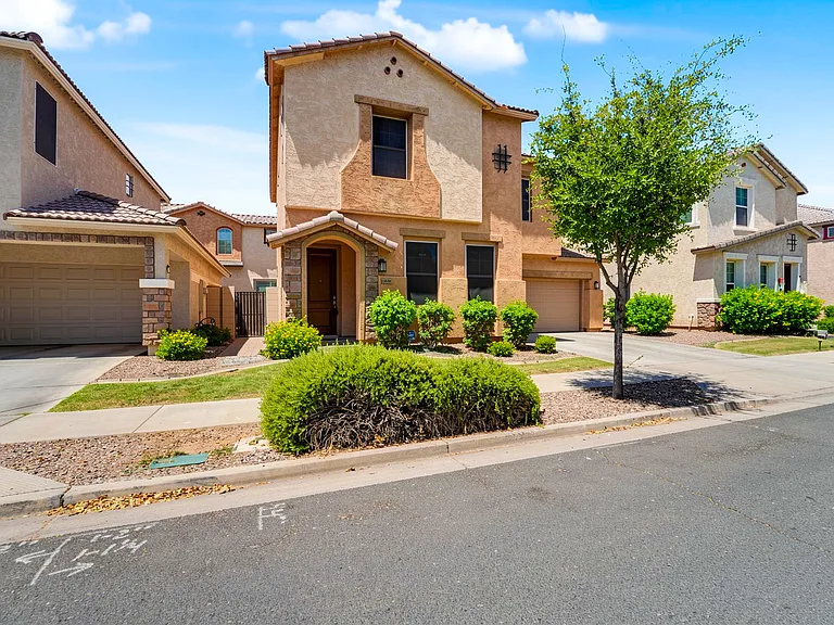 4036 E Carla Vista Dr — Photo 40
