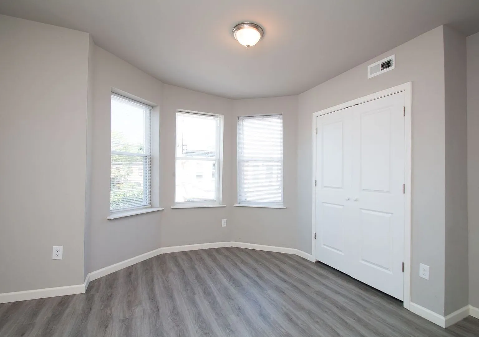 Beautiful 2 Bedroom House for Rent - Coming Soon — Photo 3