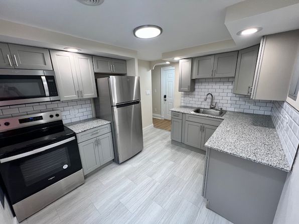40 N Main St APT 2