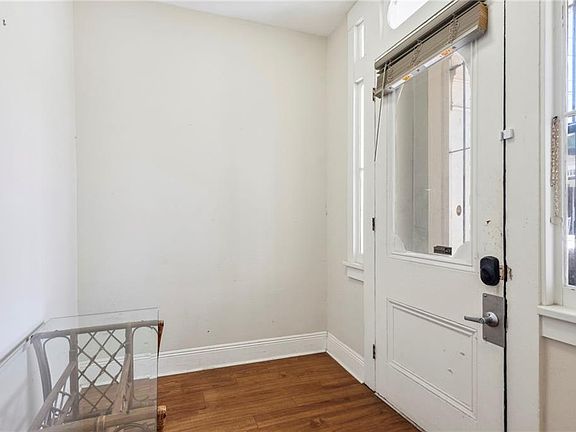 3rd image of 3037 Royal St