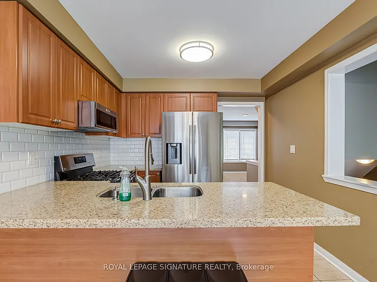 250 Richvale Dr S #3 — Photo 18