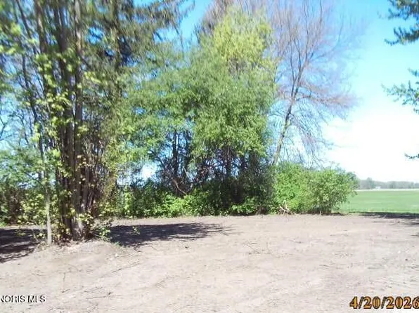 5678 County Road 55, Gibsonburg, OH 43431