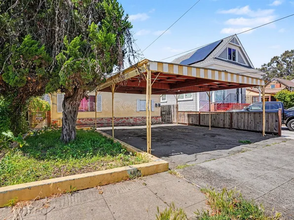3043 Blossom St #1, Oakland, CA 94601