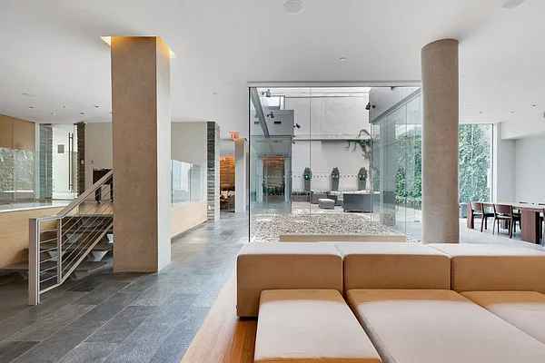 Rented by Level Group | media 30