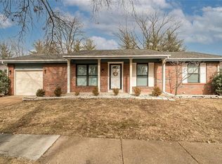 2405 England Town Rd, Saint Louis, MO 63129