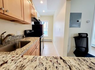 164 Auburn St #4A, Cambridge, MA 02139