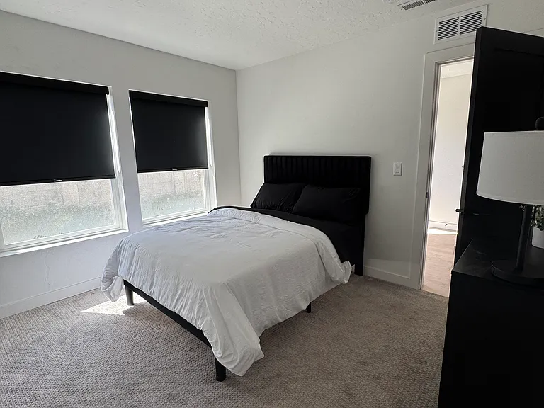 1739 S Main St #12 — Photo 5