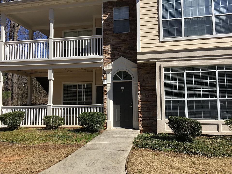 1st image of 907 Grovehurst Dr #907
