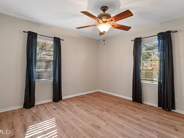 8920 Acacia Ln — Photo 24