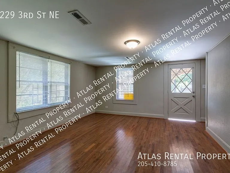 2229 3rd St NE — Photo 5