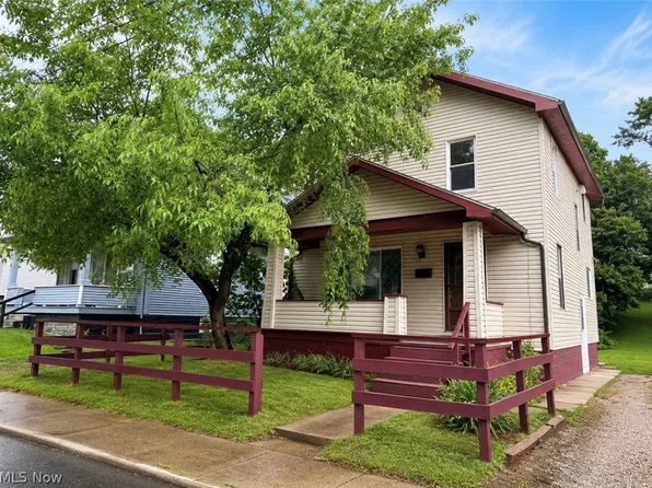 954 Pershing Rd, Zanesville, OH 43701