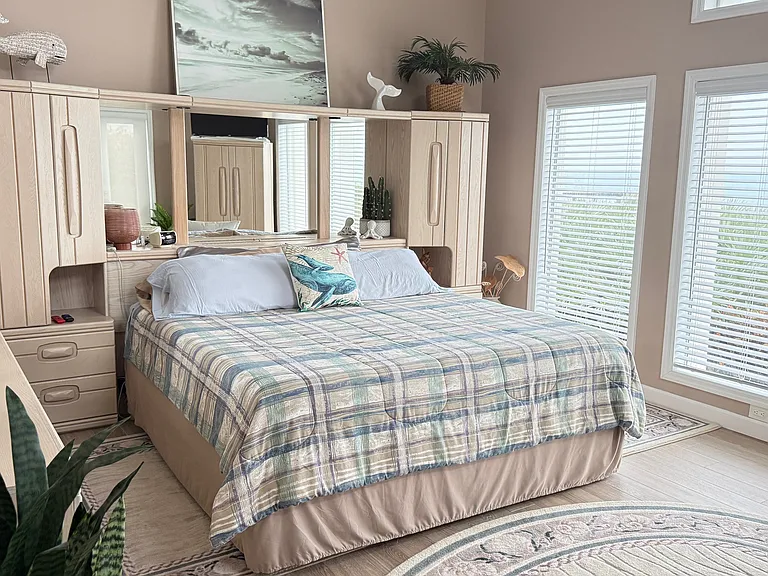 8422 Poinciana Pl #7 — Photo 9