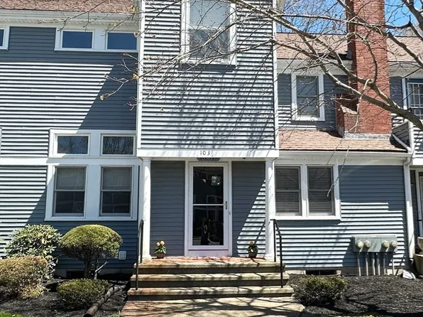 501 Auburn St APT 103, Whitman, MA 02382