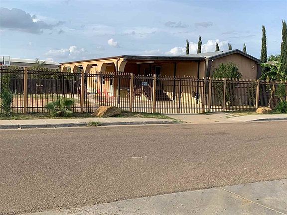 2nd image of 4914 Palmito Dr