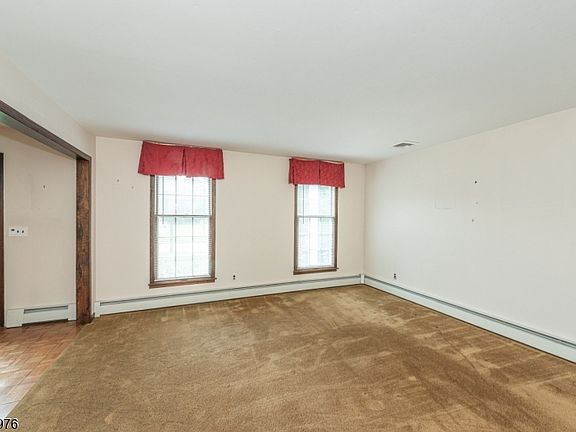 4th image of 251 Big Piece Rd