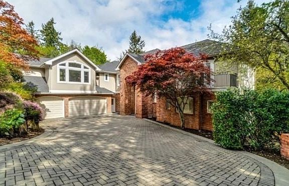 17242 SE 54th Pl, Bellevue, WA 98006 | Zillow